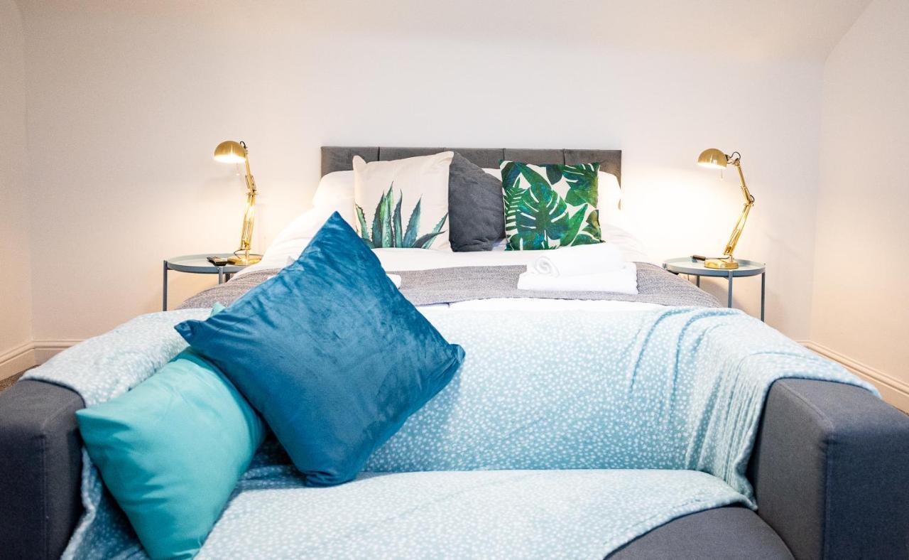 Elmo River Studios - 6 En-Suites In Wallasey - Easy Parking - Short And Long Stays Welcome Buitenkant foto