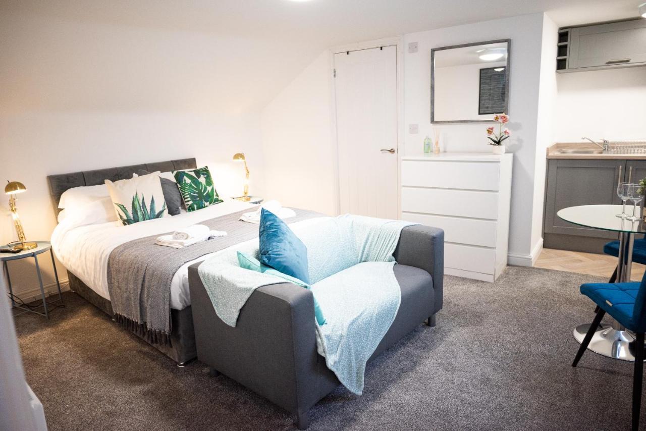 Elmo River Studios - 6 En-Suites In Wallasey - Easy Parking - Short And Long Stays Welcome Buitenkant foto